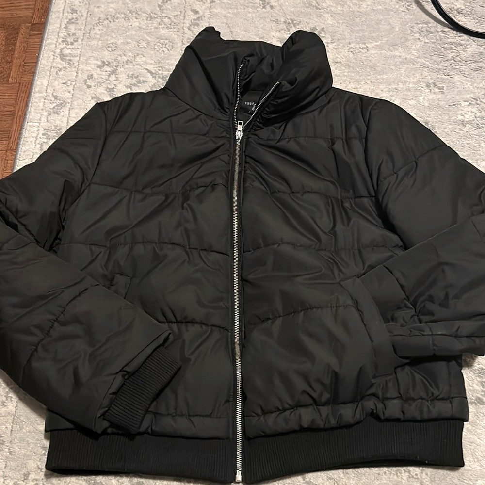 FOREVER21 PUFFER JACKET